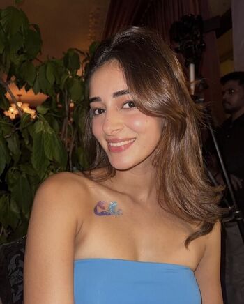 Full leaked Ananya pandey private photo