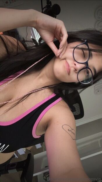 Full leaked Andii private photo