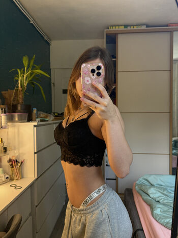 Full leaked Aneczkaa private photo
