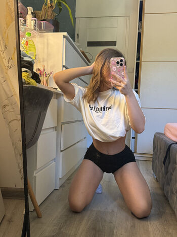 Full leaked Aneczkaa private photo