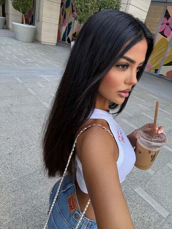 Full leaked Aneeqa farid page private photo