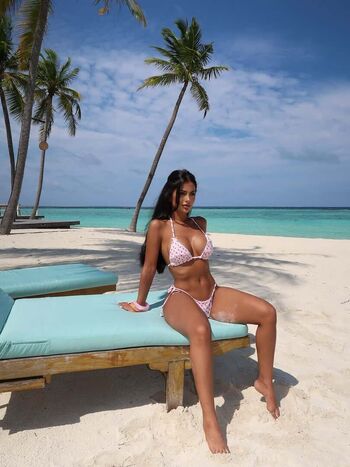 Full leaked Aneeqa farid private photo