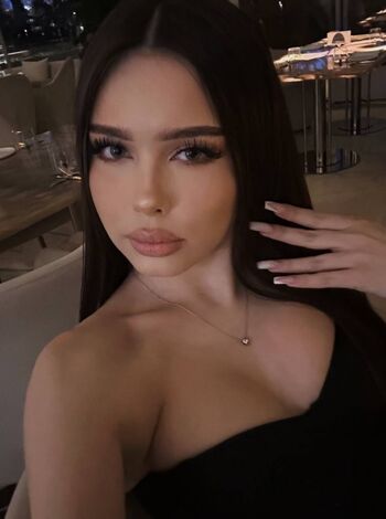 Full leaked Aneylyverst private photo