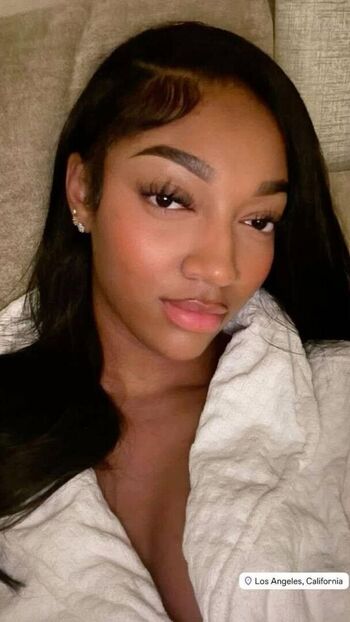 Full leaked Angel reese page private photo