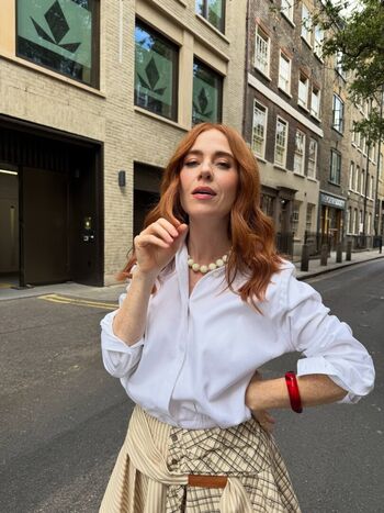 Angela Scanlon