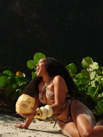 Full leaked Angela simmons private photo