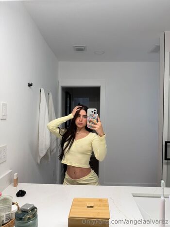 Full leaked Angelaalvarez private onlyfans photo