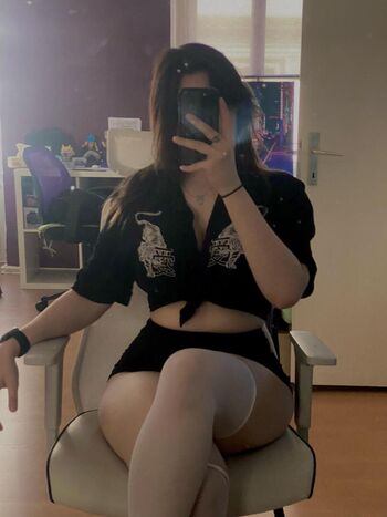 Full leaked Angelbella private photo