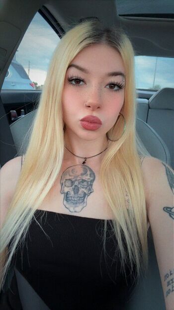 Full leaked Angelcums private photo