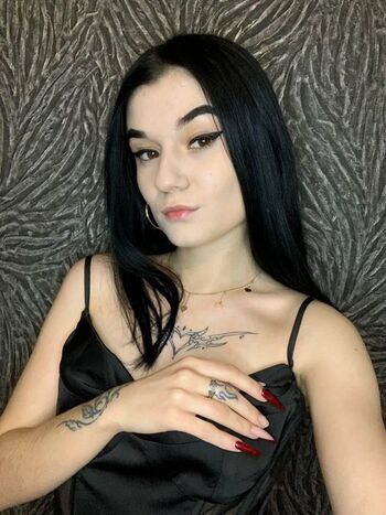 Full leaked Angelic seductress private onlyfans photo