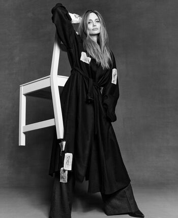 Full leaked Angelina jolie private onlyfans photo