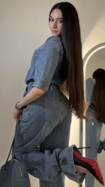 Full leaked Angelina private photo
