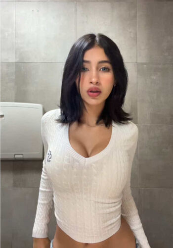 Full leaked Angelinadiiaz private photo