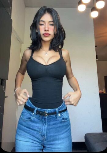 Full leaked Angelinadiiaz private photo