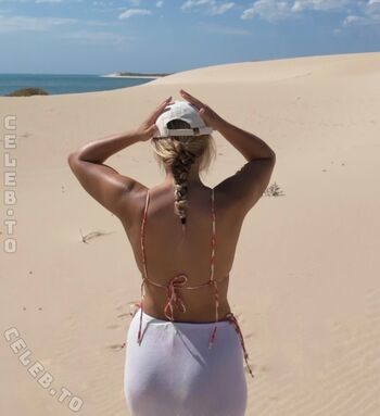 Full leaked Angelinajoleen private onlyfans photo