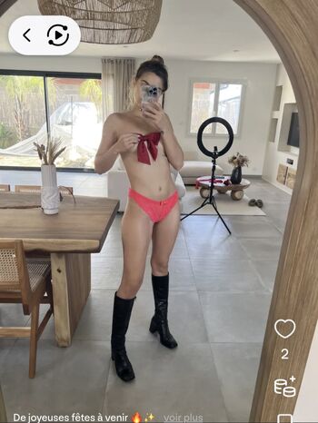 Full leaked Angeliqueasmr private photo
