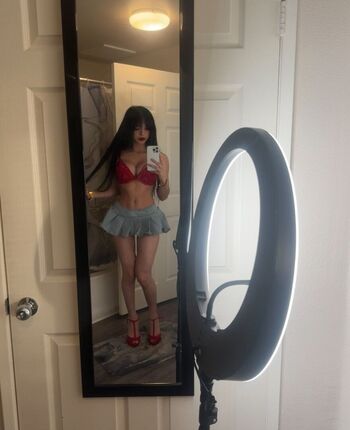 Full leaked Angeliquevalenziah private photo
