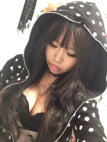 Full leaked Angelmomo private photo