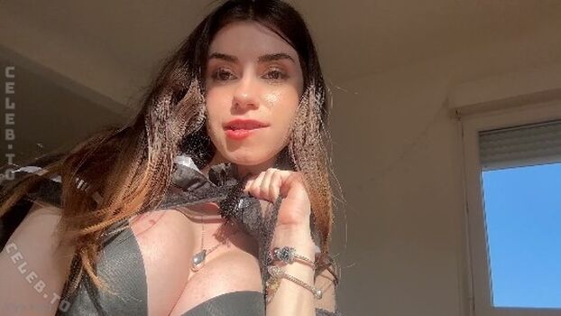 Full leaked Angelqun page private photo