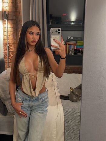 Full leaked Angelysiaa private onlyfans photo