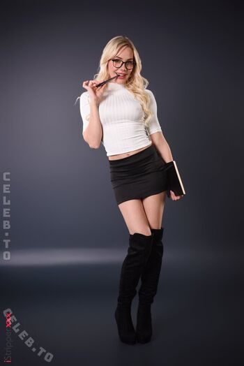 Full leaked Angie lynx private photo