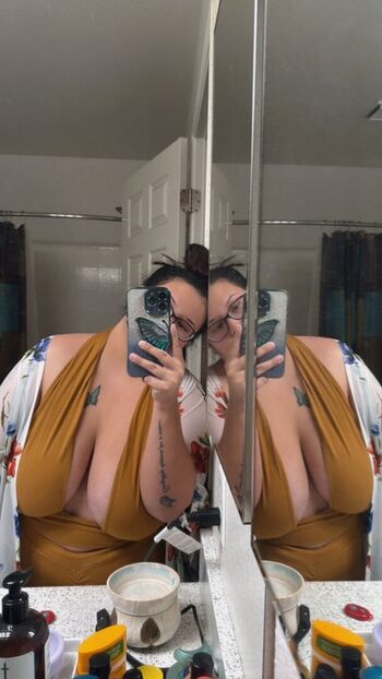 Full leaked Angie roze private photo