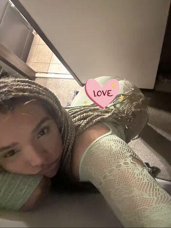 Full leaked Angieewhyy private onlyfans photo