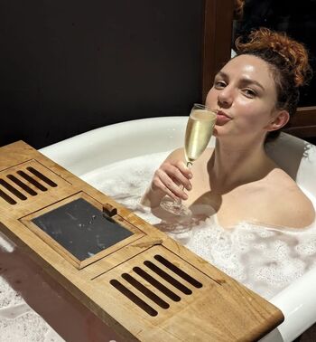 Full leaked Ania magliano private photo