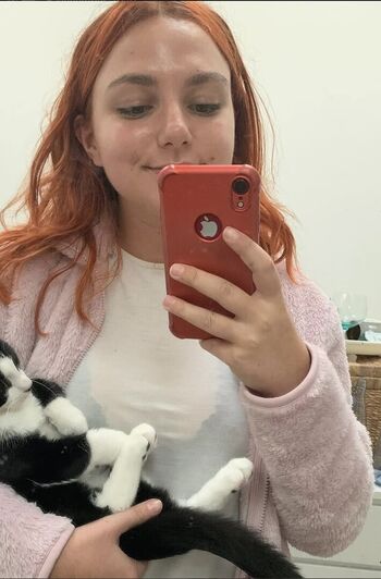 Full leaked Ania magliano private photo