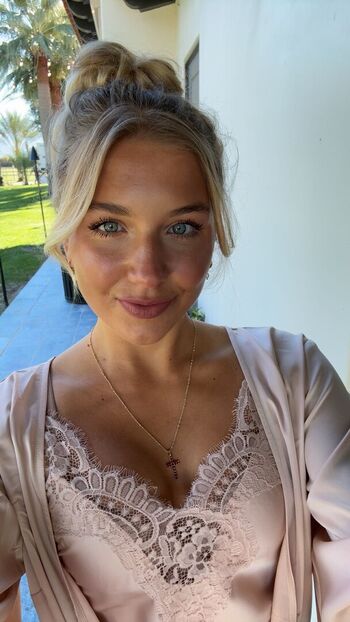 Full leaked Aniela leon page private onlyfans photo