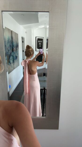 Full leaked Aniela leon page private onlyfans photo