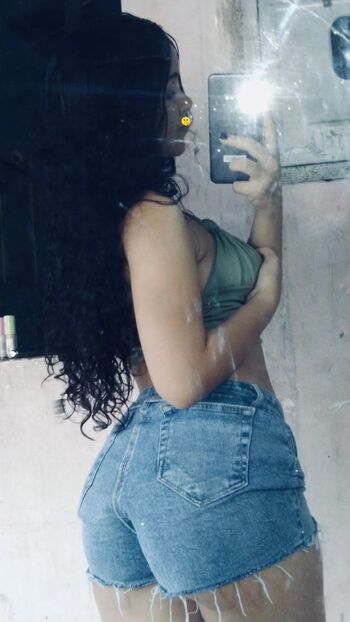 Full leaked Aninhaoficial private photo