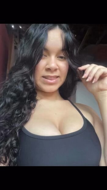 Full leaked Aninhaoficial private photo
