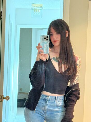 Full leaked Anisa jomha private photo