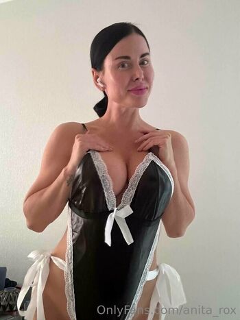 Full leaked Anita rox private photo
