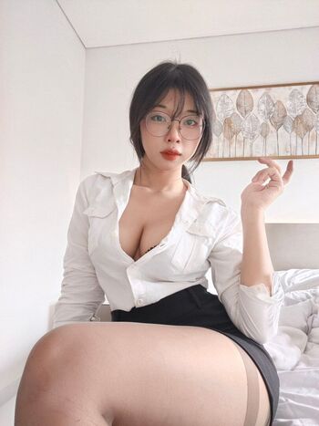 Full leaked Anizu chie page private onlyfans photo