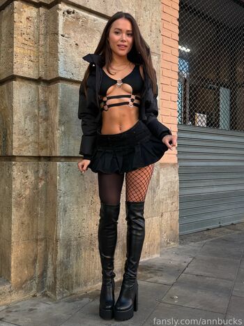 Full leaked Ann bucks private onlyfans photo