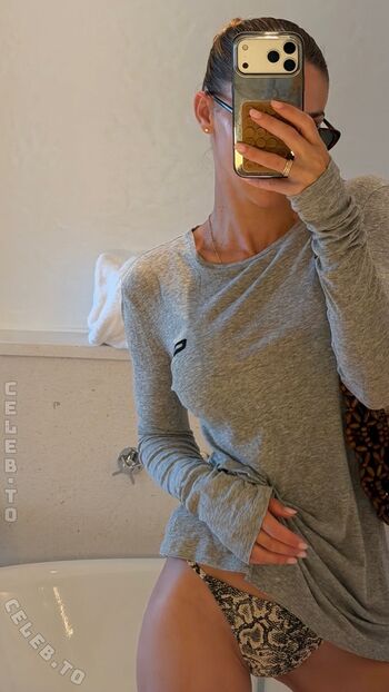 Full leaked Ann kathrin gtze private photo