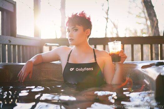 Full leaked Ann mossy private onlyfans photo