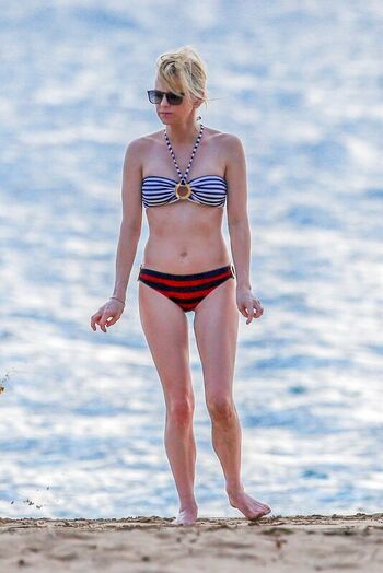 Full leaked Anna faris private photo