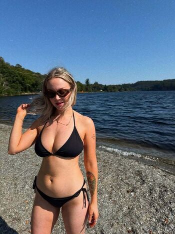 Full leaked Anna shields private onlyfans photo