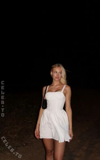 Full leaked Annaauroraegger page private onlyfans photo