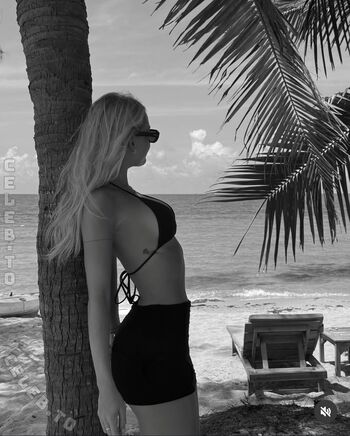 Full leaked Annaauroraegger private onlyfans photo