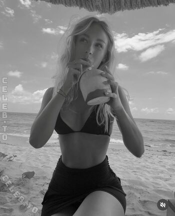 Full leaked Annaauroraegger private onlyfans photo