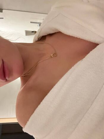 Full leaked Annaauroraegger page private photo