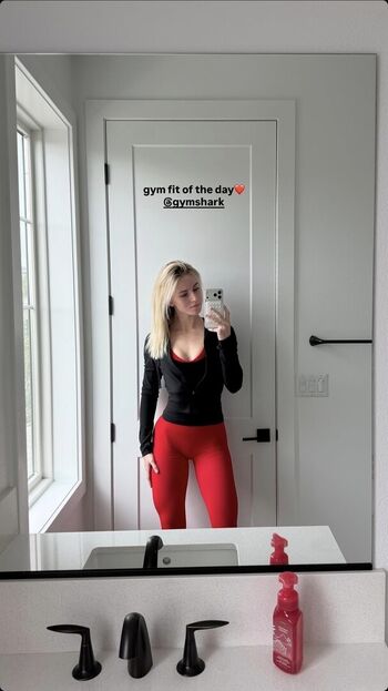 Annabel Lucinda