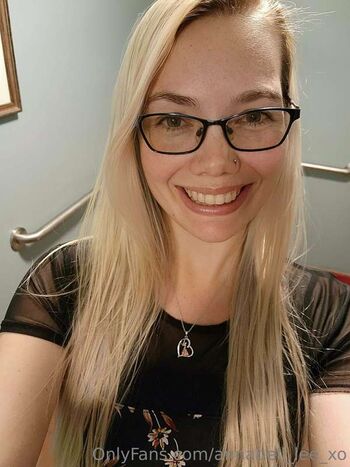 Full leaked Annabell lee private onlyfans photo