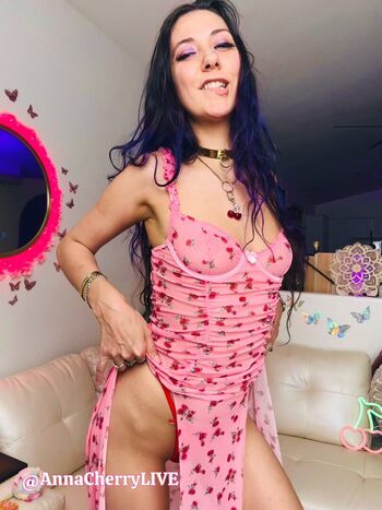 Full leaked Annacherrylive private photo