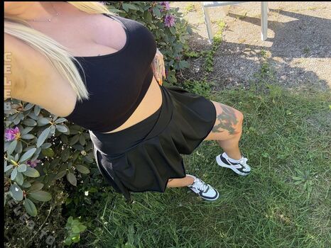 Full leaked Annalenaaa private photo