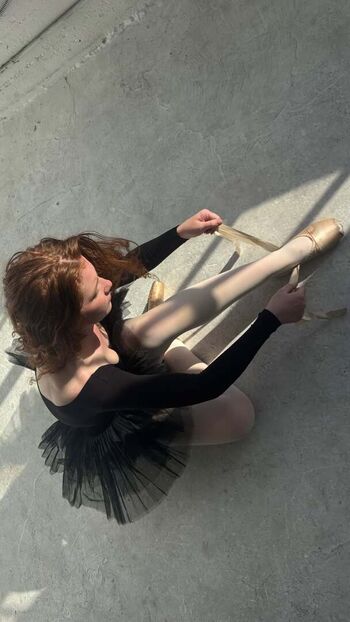 Full leaked Annalise basso private photo